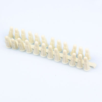 OEM Green Plastic Wall Plugs 8MM X 30MM Lightweight ISO9001